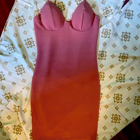 Pink mini dress - Picture 1 of 3